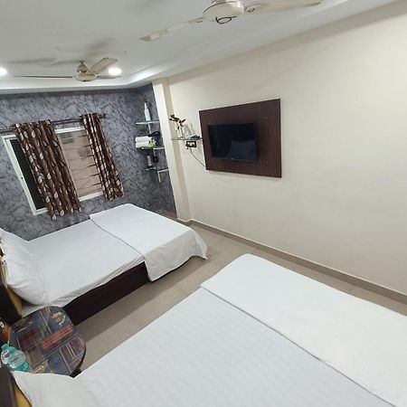 Treebo Yatri Grah Kshipra T Hotel Ujjain Exterior photo